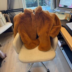 Noize Brand Cozy Plush Teddy Jacket in Rich Caramel